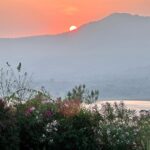 Avneet Kaur Instagram – these past 2 days….💗🌷🌄📖🍁☕️ #corememories @amanzi_resort