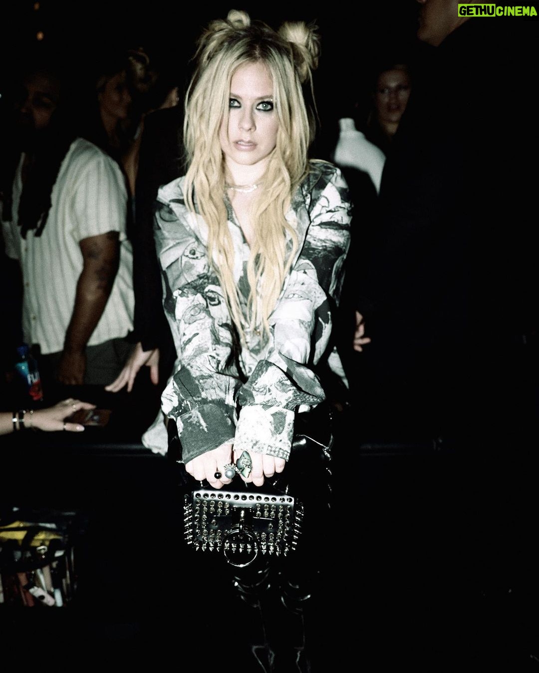 Avril Lavigne Instagram - New York nights with @nylonmag in archive @viviennewestwood