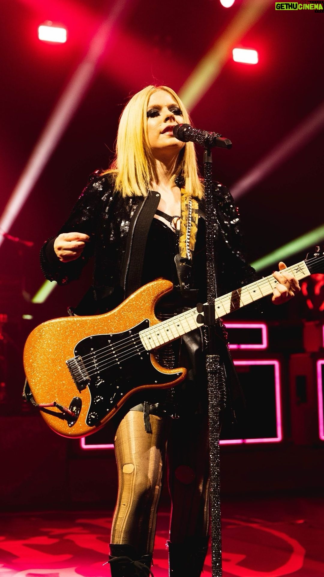 Avril Lavigne Instagram - We’re halfway done with the Europe Tour!!!! I don’t want it to ever end. I am having the best fkn time!!! Thank you to all of the beautiful people coming out to the shows every night. We can’t wait for the rest 🧡🖤