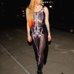 Avril Lavigne Instagram - Spooky Season is here! Have you guys checked out my @killstar collection? It’s bad to the bone 💕☠️ 💕