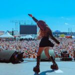 Avril Lavigne Instagram - 4 shows in 24 hours. Thank you @fireflymusicfestival, @iheartradio and my amazing band and crew. @therealferlazz @davidimmerman @reevemusic @cameronhurley @mattreillyproductions