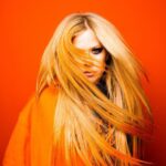 Avril Lavigne Instagram - 🧡💀🖤