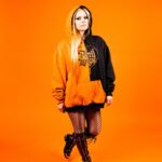 Avril Lavigne Instagram - 🧡💀🖤