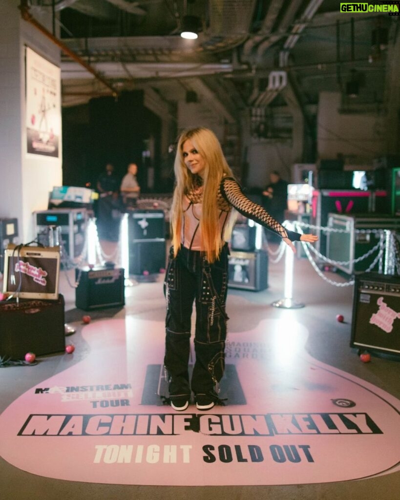 Avril Lavigne Instagram - New York, New York 🍕 New York City