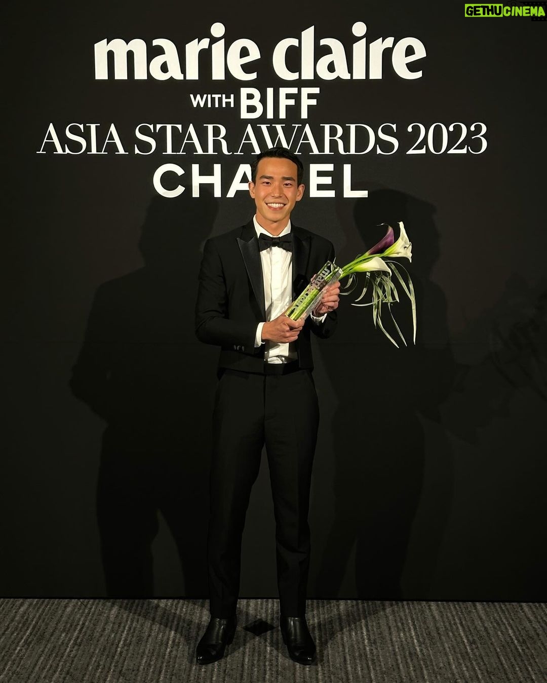 Awat Ratanapintha Instagram - Thank you @marieclairekorea for the ‘Rising Star’ award once again. This means a lot me as an actor. It wouldn’t be possible without the people who have supported me from the very first day, the opportunity to play my first leading role after 11 years in the industry and the amazing team behind ‘Doi Boy’. Huge thanks to my director, neramitnungfilm, anti-archive, producers, fellow actors, and every department that made this film a reality. Thank you all so much! 🙏🏽❤️ #DOIBOY #BIFF #MarieClaireAsiaStarAward #MarieClaireASA2023 Busan, South Korea