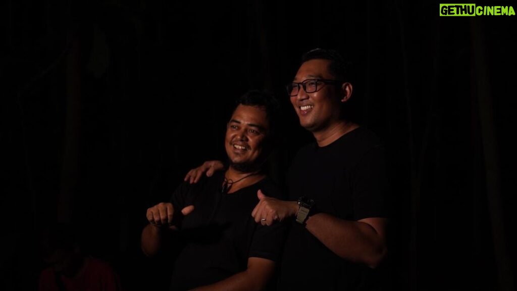 Awi Suryadi Instagram - Selamat Hari Film Nasional teman-teman kru tercinta! Terima kasih penonton film Indonesia, teaser film @kisahtanahjawa_md segera rilis!