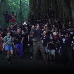 Awi Suryadi Instagram - Setelah 30 hari syuting, film "Kisah Tanah Jawa" jam 5:20 pagi tadi BUNGKUS! Terima kasih semua pemain dan kru, sampai jumpa di kisah selanjutnya! @kisahtanahjawa @kisahtanahjawa_md
