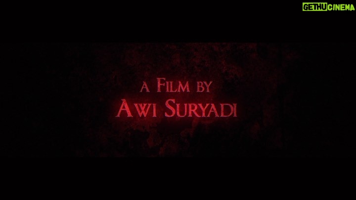 Awi Suryadi Instagram - Official trailer KISAH TANAH JAWA POCONG GUNDUL. Tayang serentak di seluruh Indonesia mulai 21 SEPTEMBER 2023! Cinematographer @arfian Gaffer @tegoeh_makho_lightingman_ Grip @zohanhermansyah Art Director @iwenrozari Make Up @yonnakairupan Costume @oshindah Sound @dimasbukanadit Casting @wickedwidhi Line Producers @ronalmailando @smahtani13 Editors @firdauzi_t @denny_rihardie Composer @fajar_yuskemal VFX @harrisreggy Sound Designer @thevila_hiroishizaka Colorist @kuli.warna