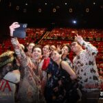 Awi Suryadi Instagram - Dari Malam Kisah Tanah Jawa Pocong Gundul. Serentak gedor-gedor pintu bioskop setanah air mulai 21 September! Batik Sutera dari @thebeauty_tailor