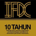 Awi Suryadi Instagram - Pada tanggal 7 Oktober 2013, IFDC diresmikan. 10 tahun setelah penandatanganan akta tersebut, IFDC tetap menjadi rumah dan tempat berkembang bagi para Sutradara Film Indonesia. Setelah satu dasawarsa, IFDC berkomitmen untuk berjuang meningkatkan profesionalisme, kemampuan, serta pengetahuan para Sutradara Film Indonesia serta merangkul komunitas-komunitas film di seluruh Indonesia, serta membantu menyuarakan bakat-bakat baru dari berbagai sudut Nusantara. Kami juga berkomitmen untuk memajukan industri film di Indonesia lewat SDM, cerita, dan kekuatan visi kita sebagai Sutradara Film Indonesia! Maju terus IFDC! Maju terus Asosiasi Sutradara Film Indonesia! Maju terus Perfilman Indonesia! #SatuDekadeIFDC
