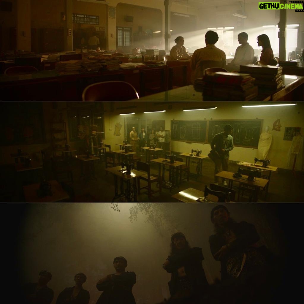 Awi Suryadi Instagram - Stills dari film @kisahtanahjawa @kisahtanahjawa_md Pocong Gundul. Serentak gedor-gedor pintu bioskop setanah air mulai 21 September! DP: @arfian Gaffer: @tegoeh_makho_lightingman_ Colorist: @kuli.warna