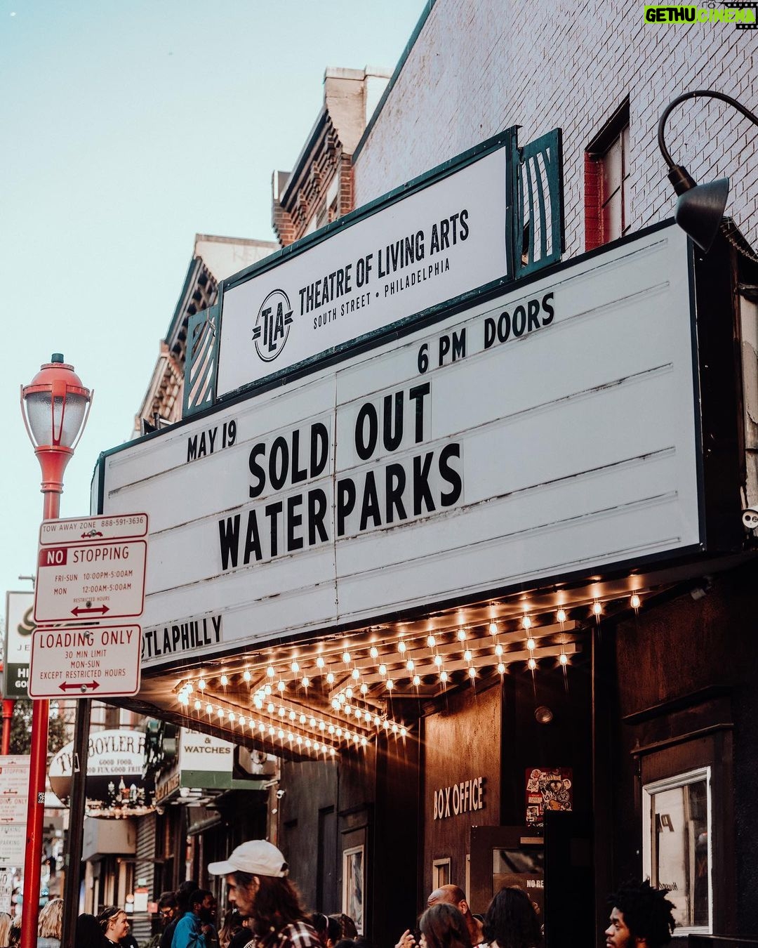 Awsten Knight Instagram - WATERPARKS ON WHEELS AROUND AMERICA PLAYING THEIR BEST ALBUM YET 🔴 WHAT WILL THEY DO NEXT
