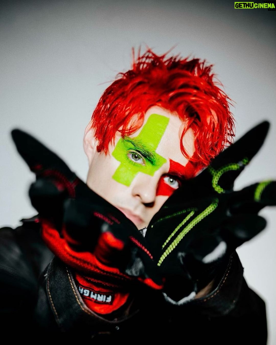 Awsten Knight Instagram - MAYBE I’M A SOULSUCKER BUT YOU’RE JUST A ST*RFUCKER LAST DAY FOR SNEAKING OUT OF HEAVEN SPRING TOUR PRE-SALE TICKETS, TRYING TO SEE WHAT OTHER CITY IS GETTING A SECOND SHOW USE CODE “STARSTARSTAR103” AT CHECKOUT FOR EARLY ACCESS TO TICKETS HERE: www.waterparksband.com/tour