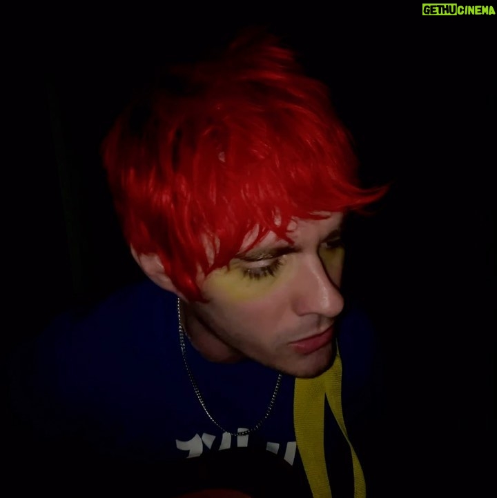 Awsten Knight Instagram - FOR EVERY SHOW THAT SELLS OUT ON THE SPRING TOUR IM DOING ANOTHER VIDEO - HOUSTON JUST SOLD OUT SO HERE’S IT FOLLOWS WHAT DO YOU WANT ACOUSTIC NEXT? GET YOUR TICKETS AT www.waterparksband.com/tour