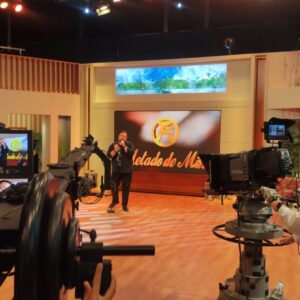 Axel Instagram - Foto Dump da estreia de "Metade de Mim" na @rtppt @anossatarde.rtp na 5a feira. Hoje há mais no @aquiportugal.oficial a partir das 15h 🇵🇹 / 11h 🇧🇷 
#axel #axel40 #metadedemim