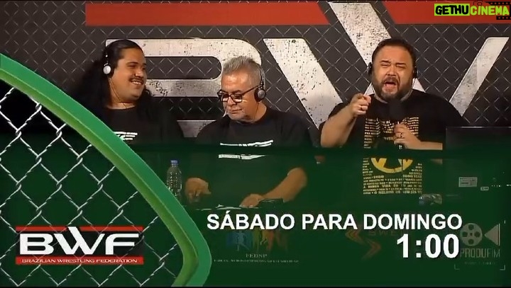 Axel - 55 Likes - É HOJE! O RINGUE VAI ABAIXO!!! 💪🇧🇷🇵🇹🌏 É já a partir deste Sábado à noite que a @bandtv passa a emitir o programa BWF Telecatch da @bwfbrazil . A @bandsports fará a retransmissão do programa semanal às sextas à noite. O time fera na apresentação, narração e comentários conta comigo, @bobjuniorbwf , @diad.renato , o @amaralnarede , a @je.nuness e para minha tristeza @_borgesjp 😉. Grato uma vez mais pela oportunidade dada pelo @bobjuniorbwf e pela confiança do @cbcarlosbonfim e da @produfim . Os meninos e meninas que são as verdadeiras estrelas do programa brilharão ainda mais e para mais pessoas em antena aberta para TODO o Brasil! Ah....a música de abertura do programa é comigo e com a @maltaoficial
Grato à @kaza_noah por providenciar a minha Kaza nas gravações do programa.
#axelnaband #axelnabandsports #axelnabwf #axel