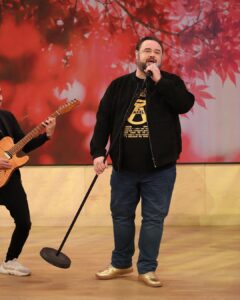 Axel Instagram - Filho do cantor Fernando Correia Marques, Axel esteve na terceira parte do nosso programa a falar mais sobre a sua vida pessoal e a sua carreira!🤩 Ainda nos cantou dois temas bastante conhecidos! Assistiu a esta entrevista? @ivadominguesoficial @idevormendonca @tvioficial