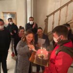 Ayça Bingöl Instagram – Derya’ nın yolculuğu son buldu.
Kırmızı Oda da çok güzel ağırlandım. 
Başta @ogm.pictures olmak üzere tüm çalışma arkadaşlarıma bin teşekkür ❤️ 
Yakında tekrar görüşmek dileğiyle🌸  @binnur.kaya.resmi çok tatlısın ❤️ love you
@rendaguner 
@alihoneyer 
@tv8 
@kirmizioda.dizi
@gulcinkultur @emrealtug @guneshayat