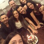 Ayça Bingöl Instagram – Teşekkür ederim hayat🙏🏻 ve #alialtuğ @bademcisalih @sumerkocagoz @ilginbingol @tolgacebitr @kemalyigitcan @stagedesigner ve @oyunatolyesi  100. Oyun #hanselvegretelinötekihikayesi