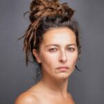 Ayça Bingöl Instagram – Bu ayrılık fazla uzun sürdü… Artık kavuşalım mı canım seyirci?😊
BEN ANADOLU
16 Ekim’de @oyunatolyesi ‘nde🏺
📸: @muhsinakgunofficial 
#benanadolu #oyunatolyesi #mamarttiyatro