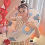 Aya Yamane Instagram - 新しいカバー動画、 『運命共同体！』/音莉飴さん coverd by山根綺 YouTubeにUPされました🫧 TVアニメ「女神のカフェテラス」OPテーマです！ 山根は月島流星役を務めております🌟 是非聴いてくださいね🌻 #運命共同体 #音莉飴 さま #cover #カバー #女神のカフェテラス