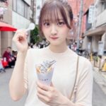 Aya Yamane Instagram - この前久々におさんぽしました。☺︎ 黒ごまどらソフト、世界一うまかった。。 この日お祭りたくさんやってて賑やかだったなー！！屋台もアツかった！🥰✨ (この後早々に浅草を出てみんなで麻雀したのは言うまでもない) #浅草 #梅園 #黒ごま #どらソフト #asakusa