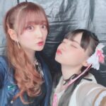Aya Yamane Instagram - こちらは17周年衣装と、 一緒に撮ってくださった他マスのみなさま🥰 本当に優しいあたたかい先輩方で、 出会えて幸せであります。。 ありがとうございました！！ #idolmaster #アイマス #合同ライブ #アイドルマスター #シャニマス #シャイニーカラーズ #緋田美琴 #東京ドーム