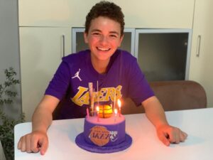 Aybars Kartal Özson Instagram - 18.05.2022 🎂
Happy Birthday To Me⛹️‍♂️