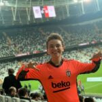Aybars Kartal Özson Instagram – Beşiktaş’ın Maçı Var…⬛️⬜️