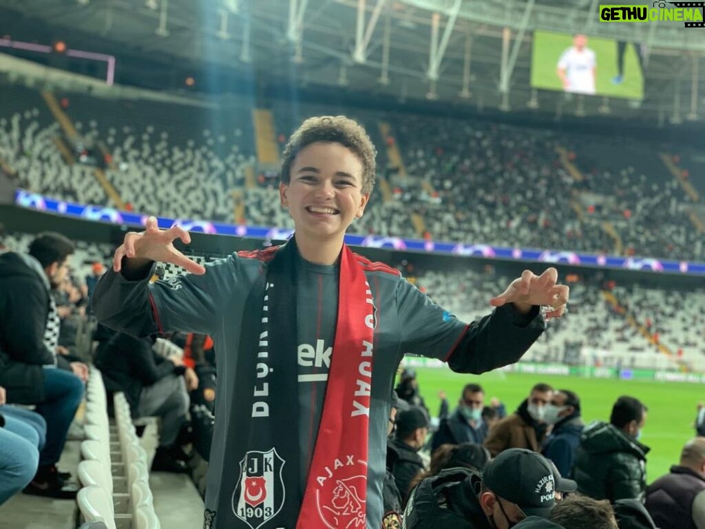 Aybars Kartal Özson Instagram - Beşiktaş’ın Maçı Var…⬛️⬜️