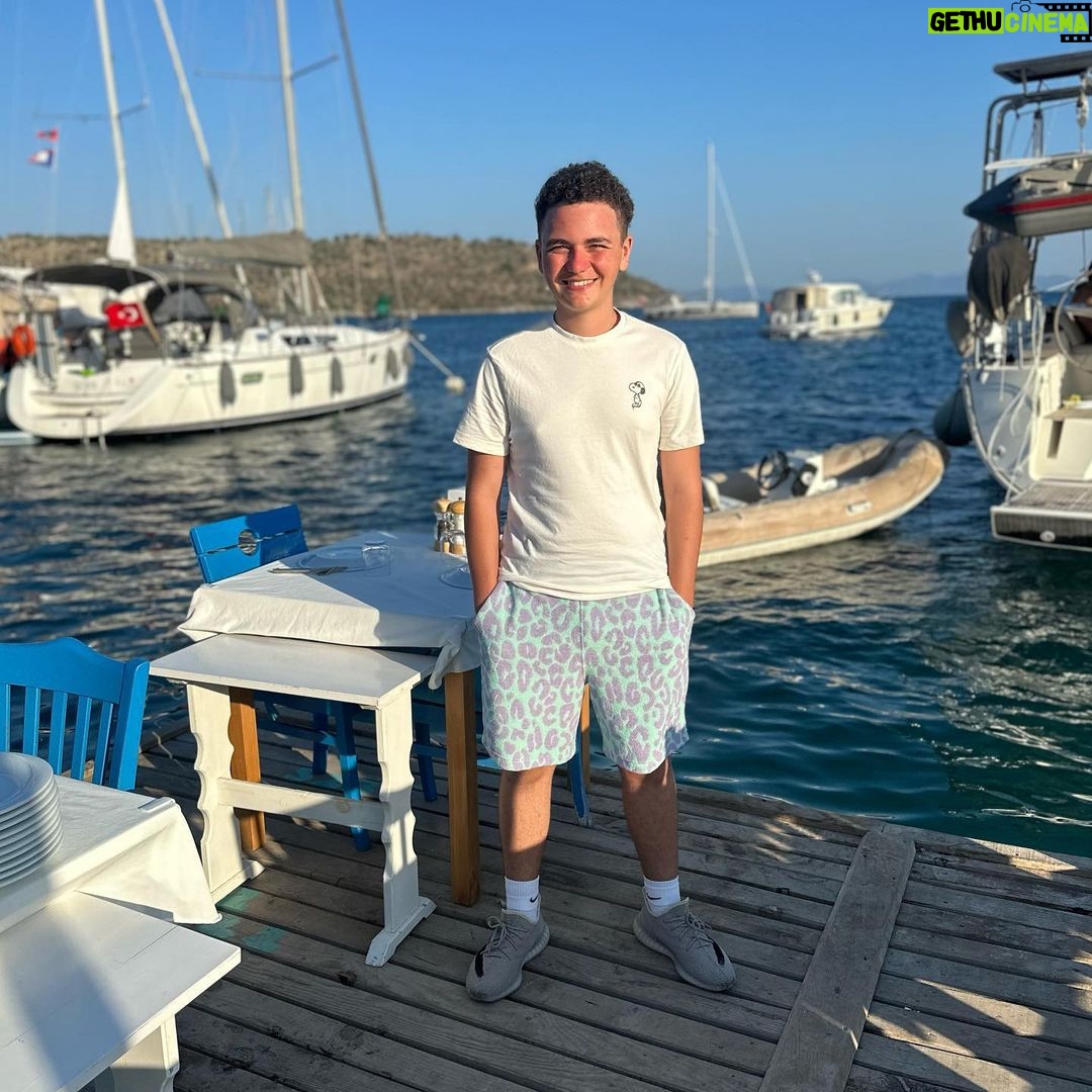 Aybars Kartal Özson - 11.7K Likes - 💚