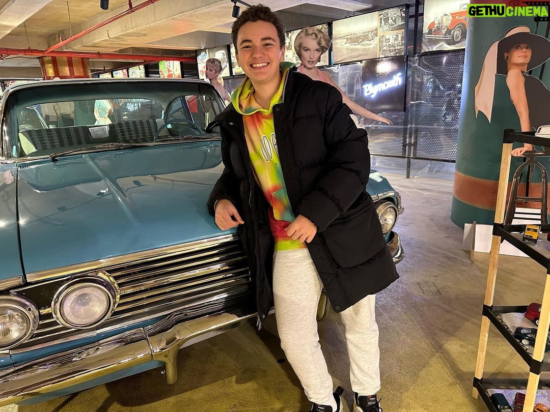 Aybars Kartal Özson - 9.7K Likes - İyi Geceler 🌙