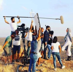 Ayda Aksel Instagram - Dağ gibi Hercai ekibiyle dağın başında.