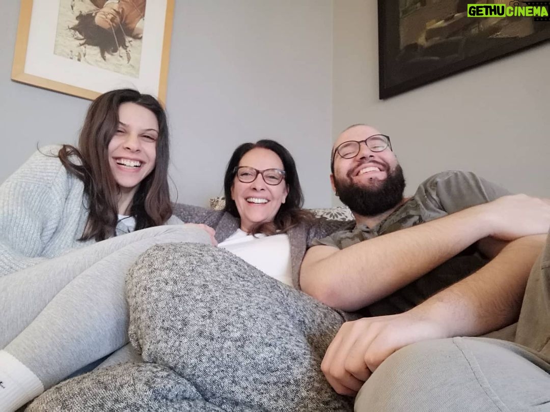Ayda Aksel - 22.9K Likes - Grinin bilmem kaç tonu 😊