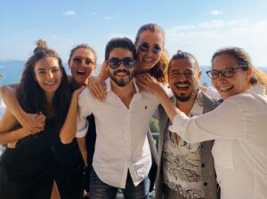 Ayda Aksel Instagram - Biz Cannes’a geldik merak etmeyin! 😎