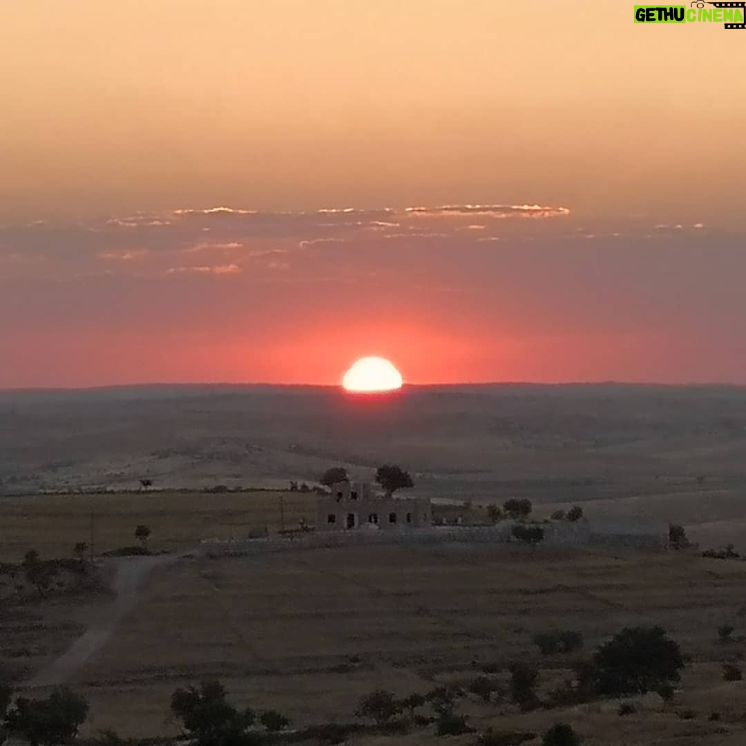 Ayda Aksel Instagram - Akşam inince, yüreğime çöktüğünde...