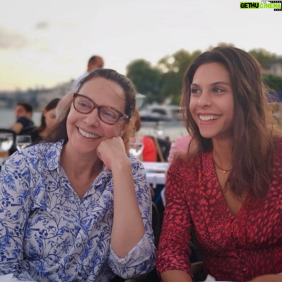 Ayda Aksel - 15.7K Likes - Anasıyla kuzusu❤️