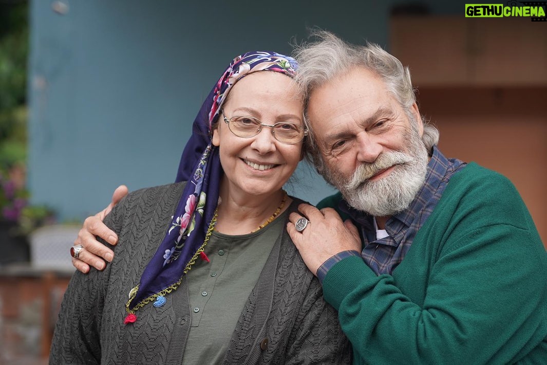 Ayda Aksel - 13.9K Likes - Bazen gülme krizine girdiğimiz doğrudur.
📸 @yigitdanaci #baba @showtv @cagribayrak @ezgicill