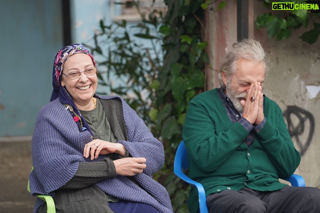Ayda Aksel - 13.9K Likes - Bazen gülme krizine girdiğimiz doğrudur.
📸 @yigitdanaci #baba @showtv @cagribayrak @ezgicill