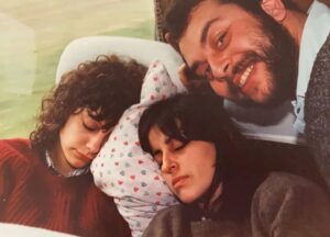 Ayda Aksel Instagram - Otobüsle Almanya turnesi ❤️ #tbt