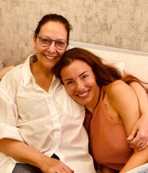 Ayda Aksel Instagram - Sonunda ilk fotoğrafımız❤️❤️❤️❤️