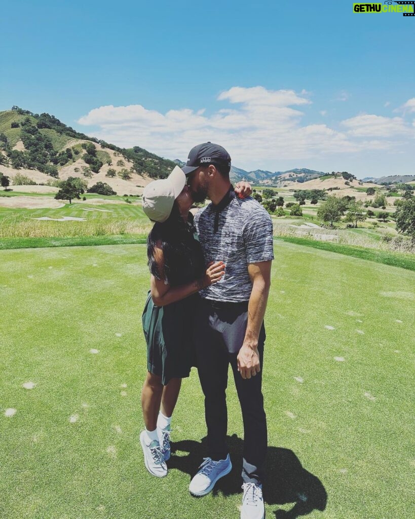 Ayesha Curry Instagram - I’d clip my acrylics off anytime to golf with you my love. 🤓