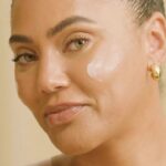 Ayesha Curry Instagram - Our Castaway Cream is here!! ✨ A wonderfully lightweight moisturizer that not only boosts hydration but also strengthens the skin’s moisture barrier while providing essential antioxidant protection. Enriched with a harmonious blend of castor oil and papaya, it’s your ticket to a complexion that looks and feels its absolute best. 🤌🏽 Here are some of the superstar ingredients: ✨Shea Butter - Packed with fatty acids to, shea butter’s emollient properties help to soften and hydrate skin. ✨Niacinamide - Boosts hydration, seals in moisture and promotes plump and youthful looking skin. ✨Castor Seed Oil - Rich in fatty-acids and vitamins, it delivers moisture to the skin and also acts as a humectant to prevent moisture loss. ✨Meadowfoam Seed Oil - A nutrient rich emollient that locks in moisture and softens skin. Get it now at sweetjulyskin.com and @Amazon!