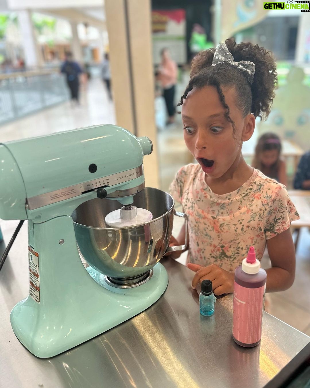Ayesha Curry Instagram - My baby girl is 8 today!!! I remember the day she was born like it was yesterday 🥹. My little night time baby. Full of energy, spunk, love and charisma. This girl makes our world go round. My Ryan. My 🦋.