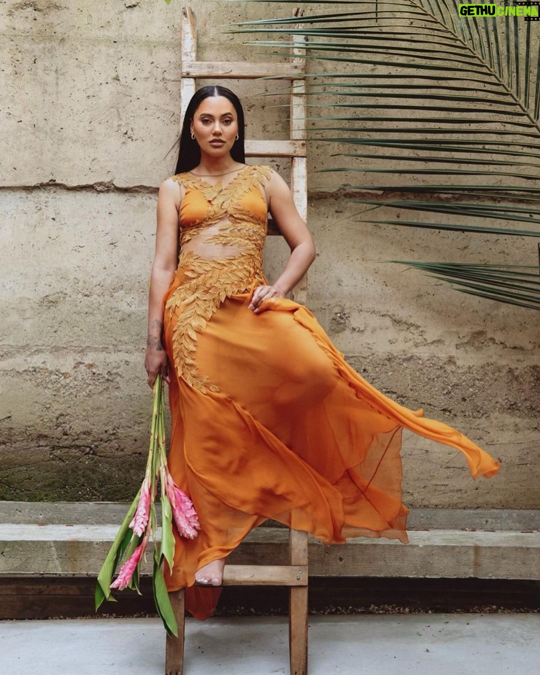 Ayesha Curry Instagram - Thank you @insider. An honor to be featured on May’s cover and chat all things @sweetjuly. 🧡🧡 Photography: @liaclay
Creative Direction: @lradel Styling: @jasonbolden Hair: @prettipleezewigbar
Makeup: @ashleybias
Prop Styling: @stocktonhall
Prop Assistance: @laurefischbach
Digital Tech: @mikeoshea
Production: @reamseyeview, @sofijamz, @veryrareinc
Design and Development: @edwardzisserhands, Kazi Awal
Editing: @landsbaumshell, @joimariewrites, Jonann Brady, Marisa Frey, @brea.anaya Video: @bnigh Social: @tanitatanitatanita, @vgraciee, @tylietok, virtuallyvivi, @nicoleforerov Special Thanks: @99scott_