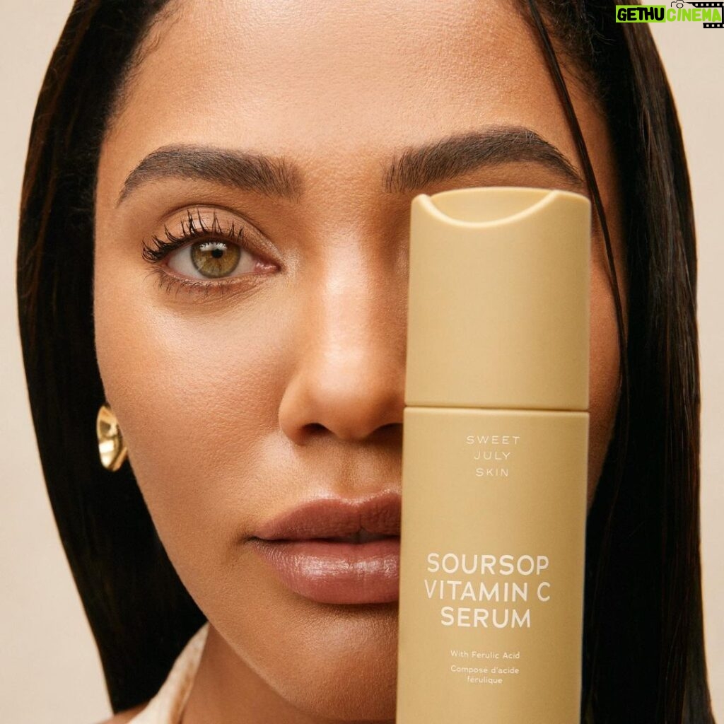 Ayesha Curry Instagram - It’s finally here 🥹 Beyond excited to announce our @Sweetjulyskin Soursop Vitamin C Serum.   This is a gentle Vitamin C serum infused with soursop extract, ferulic acid, and green tea to visibly brighten, firm and hydrate to reveal your most radiant-looking skin. 🍃   What makes it special: ✨Soursop extract is rich in Vitamin C, anti-inflammatory and packed with antioxidants to help reduce redness and calm the skin. ✨Ferulic Acid helps improve skin tone, texture, and reduces the appearance of hyperpigmentation. ✨Green Tea extract helps hydrate and soothe dry skin. ✨3-O Ethyl Ascorbic Acid provides antioxidant protection, anti-aging benefits and brightens dull skin.   Officially launching on 9.28 at 9am PST but available for pre-order now at sweetjulyskin.com.✨ Coming soon to @ThirteenLune and @Amazon