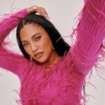 Ayesha Curry Instagram - What is Reunion to you? In the latest issue of @sweetjuly we talk about the mind,body, soul aspects of reunion! 2023 was all about reuniting with myself and my surroundings. What an exciting journey this year has been. I can’t wait to hear all of your stories and what you think of this issues theme. Photographer: Ruo Bing Li @robinlirb Set Design: Henrique Cirilo and Emma Magidson @wayoutstudioco Fashion Styling: Shabdiece Esfahani @shab_diece Hair: Taichi Saito @taichisaitohair Braids: @braidedbytee Makeup: Roy Liu @royliumakeup Nails: Nori Yamanaka @nailnori