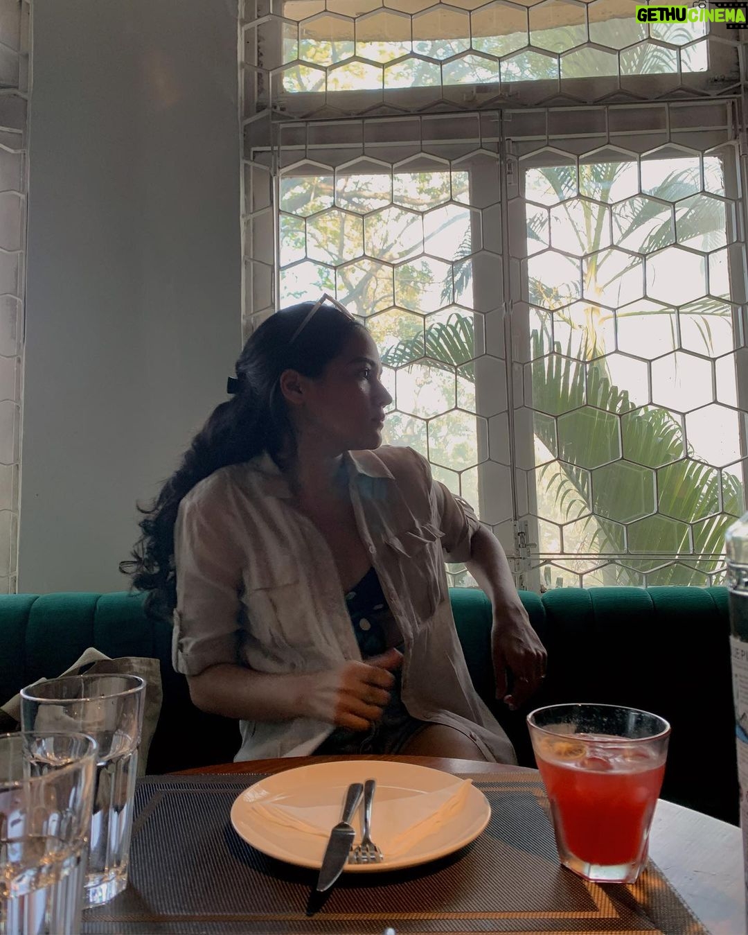Ayesha Kaduskar Instagram - beauty shots only