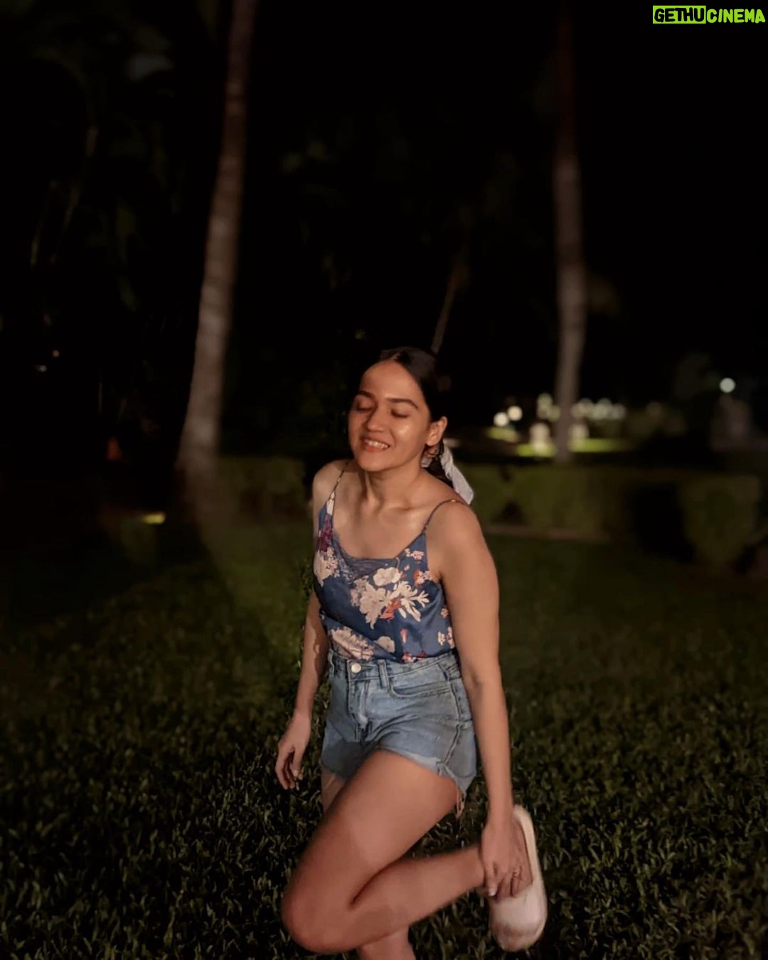 Ayesha Kaduskar Instagram - beauty shots only