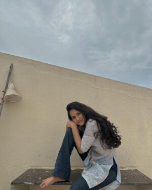 Ayesha Kaduskar Instagram - cloudy with a chance of sunshine?